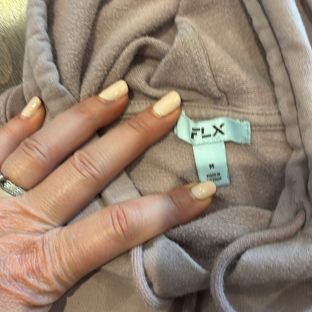 FLX cropped hoodie - Picture 4 of 4